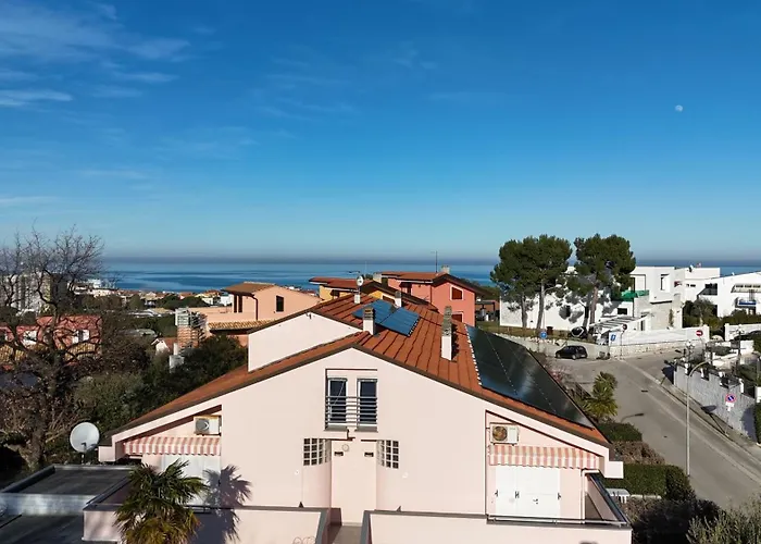 Palme 3 - Marcelli, Monolocale Al Piano Terra, Le Palme Apartment